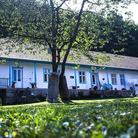 Malom Udvar * Obanya