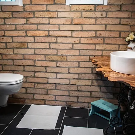 Malom Udvar Vendeghaz Apartment